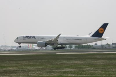 Photo of aircraft D-AIXF operated by Lufthansa