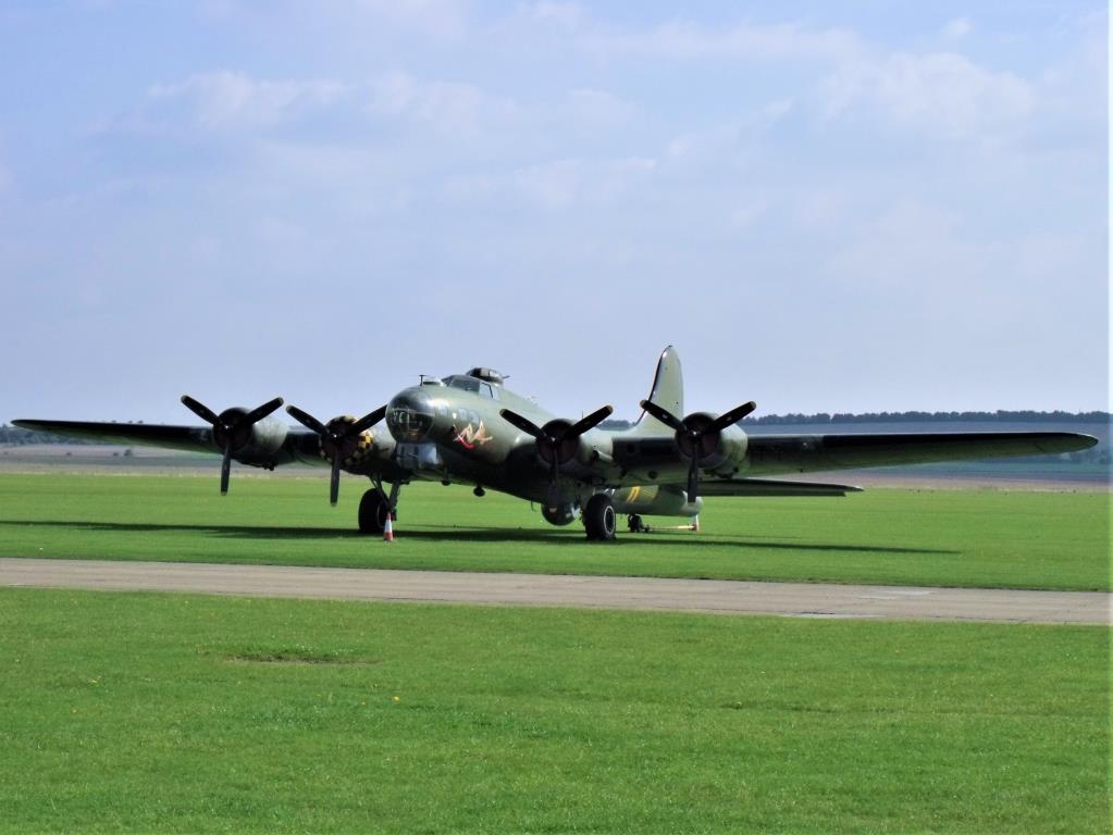 Photo of aircraft N3703G (44-83546) operated by 1941 Historic Aircraft Group