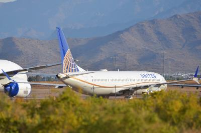 Photo of aircraft N27511 operated by United Airlines