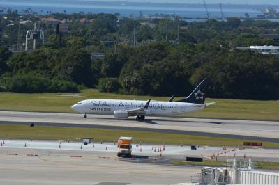 Image of aircraft registration N76516 - A 737-824(WL) operated by United Airlines