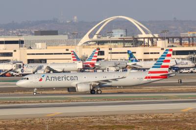 Photo of aircraft N422AN operated by American Airlines