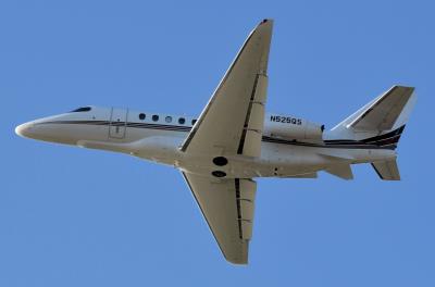 Photo of aircraft N525QS operated by NetJets
