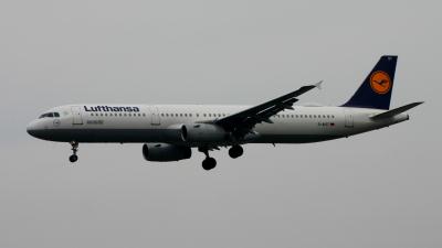 Photo of aircraft D-AIST operated by Lufthansa
