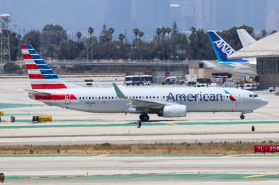 Photo of aircraft N982NN operated by American Airlines
