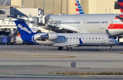 Photo of aircraft N951SW operated by SkyWest Airlines