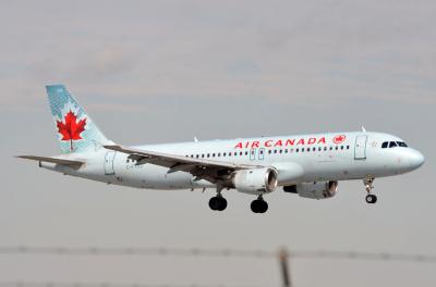 Photo of aircraft C-FTJO operated by Air Canada