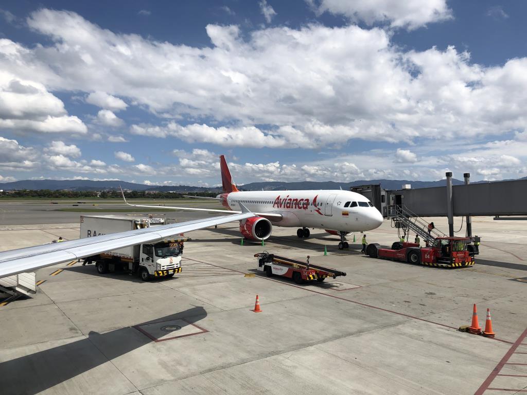 Photo of aircraft N762AV operated by Avianca